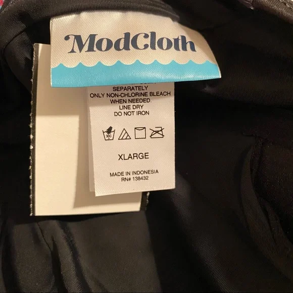 ModCloth Swimsuit  DO NOT PURCHASE ON HOLD FOR @elizabethczarne - Picture 8 of 12